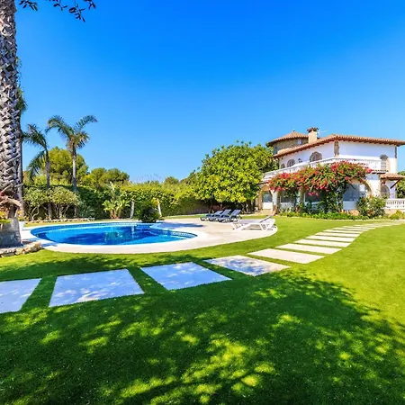 Villa Nuba - Only Families